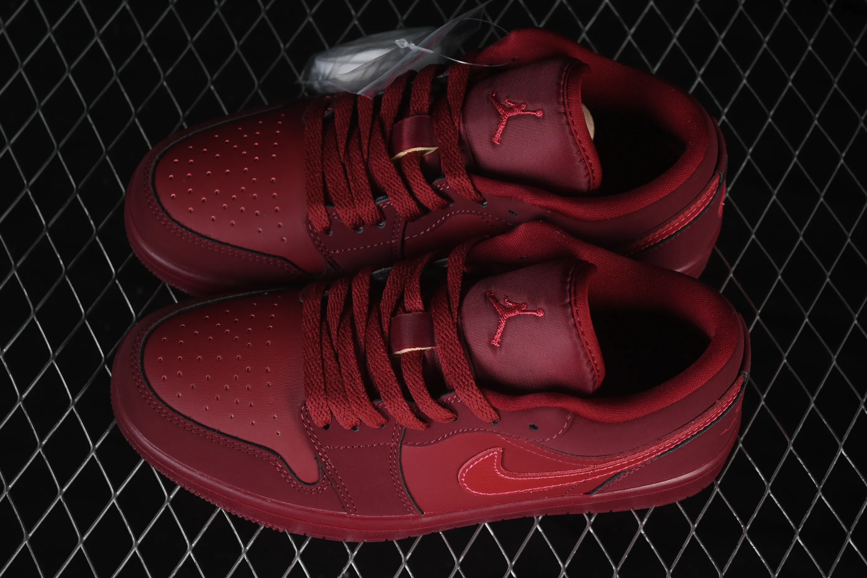 All categories Air Jordan Jordan series basketball shoes Air Jordan 1 Low Air Jordan 1 Low AJ1 Joe 1 raw rubber wine red low-top retro cultural basketball shoes IB7012-600